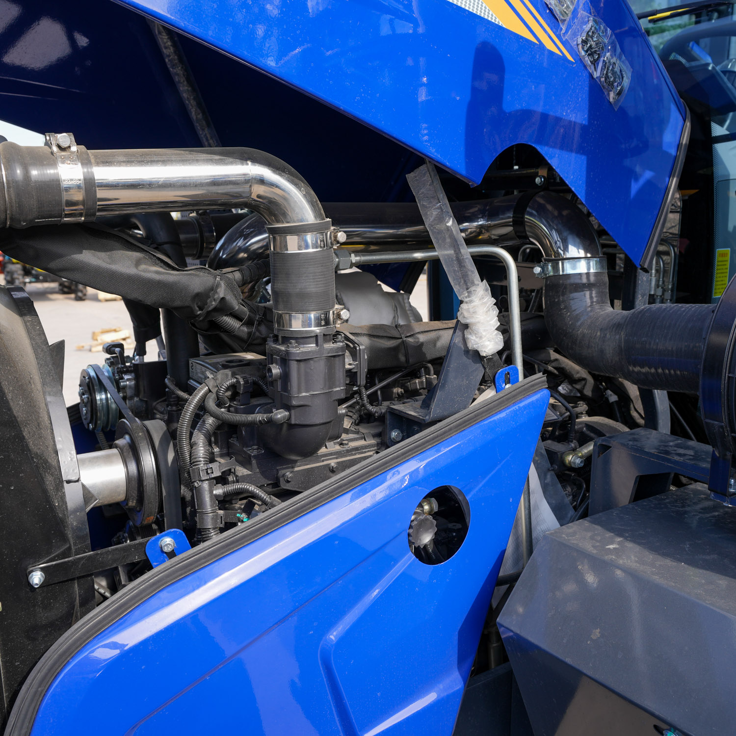 تراکتور کابین 180HP210HP260HP 4WD قدرت بزرگ (5)