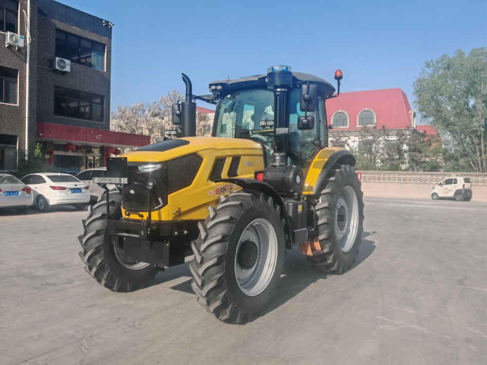 تراکتور مزرعه زرد صنعتی 150 اسب بخاری 4WD